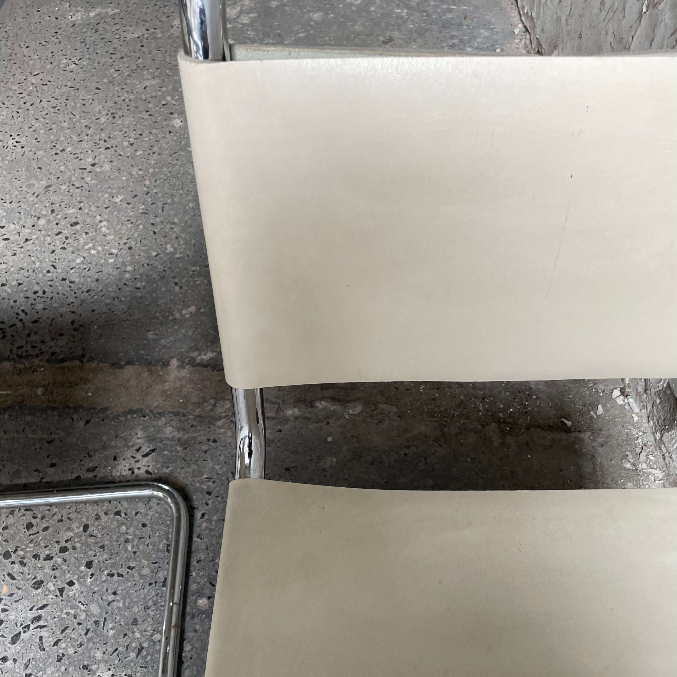 547AD85E-5E21-4C33-AB8A-57ACCFDFE816