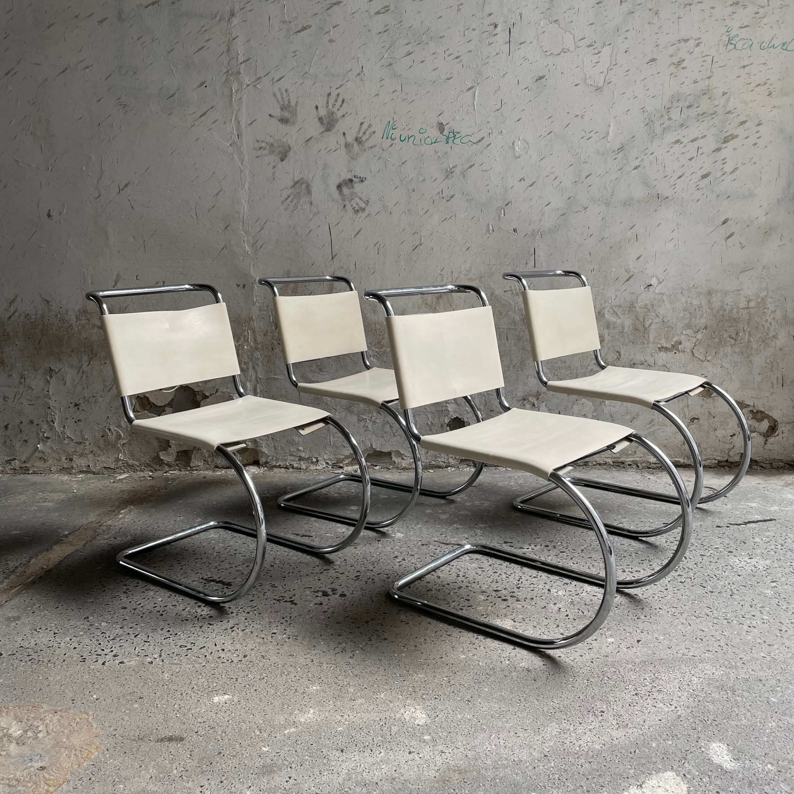 MR Chair Mies van der Rohe Knoll