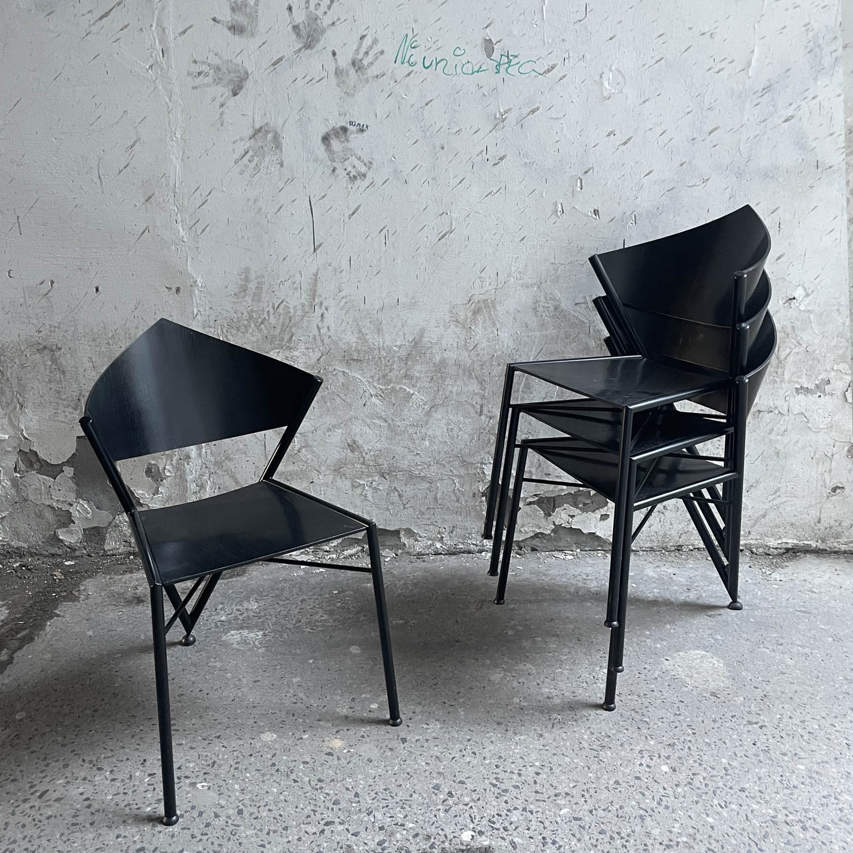 krzesła d-tec chairs memphis postmodern Victory germany mid century black