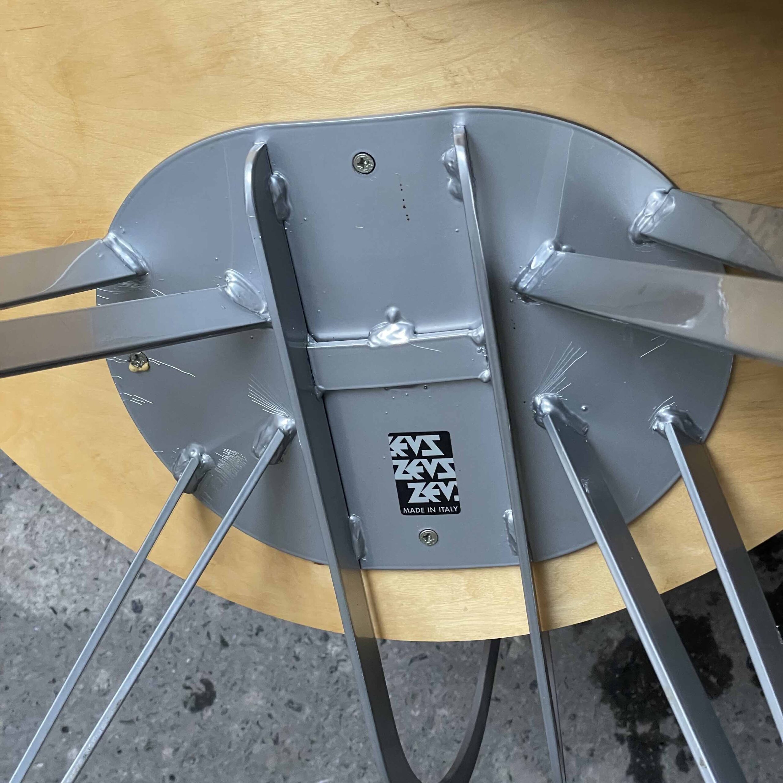 Ron Arad Zeus sticker