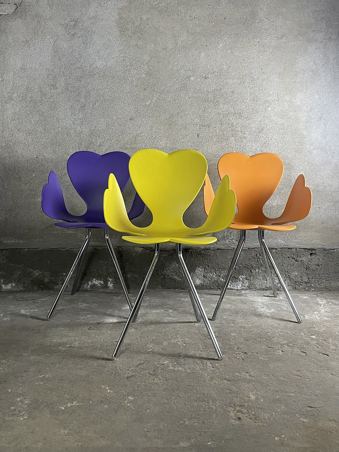 Leonardo Volpi – Edra Mazzei postmodernistyczne krzesła kwiaty krzeslarz
