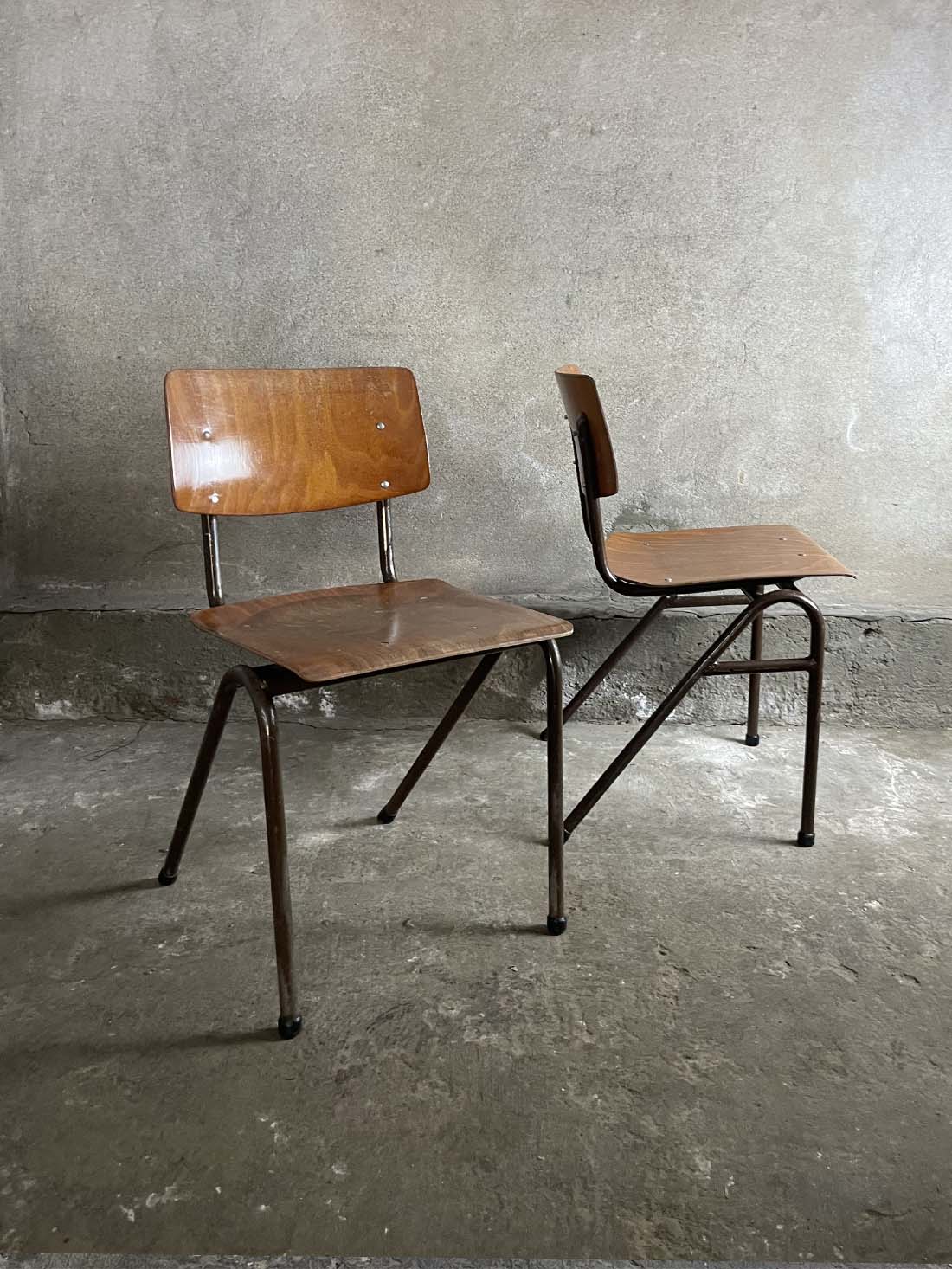 holenderskie krzesła szkolne krzseslarz