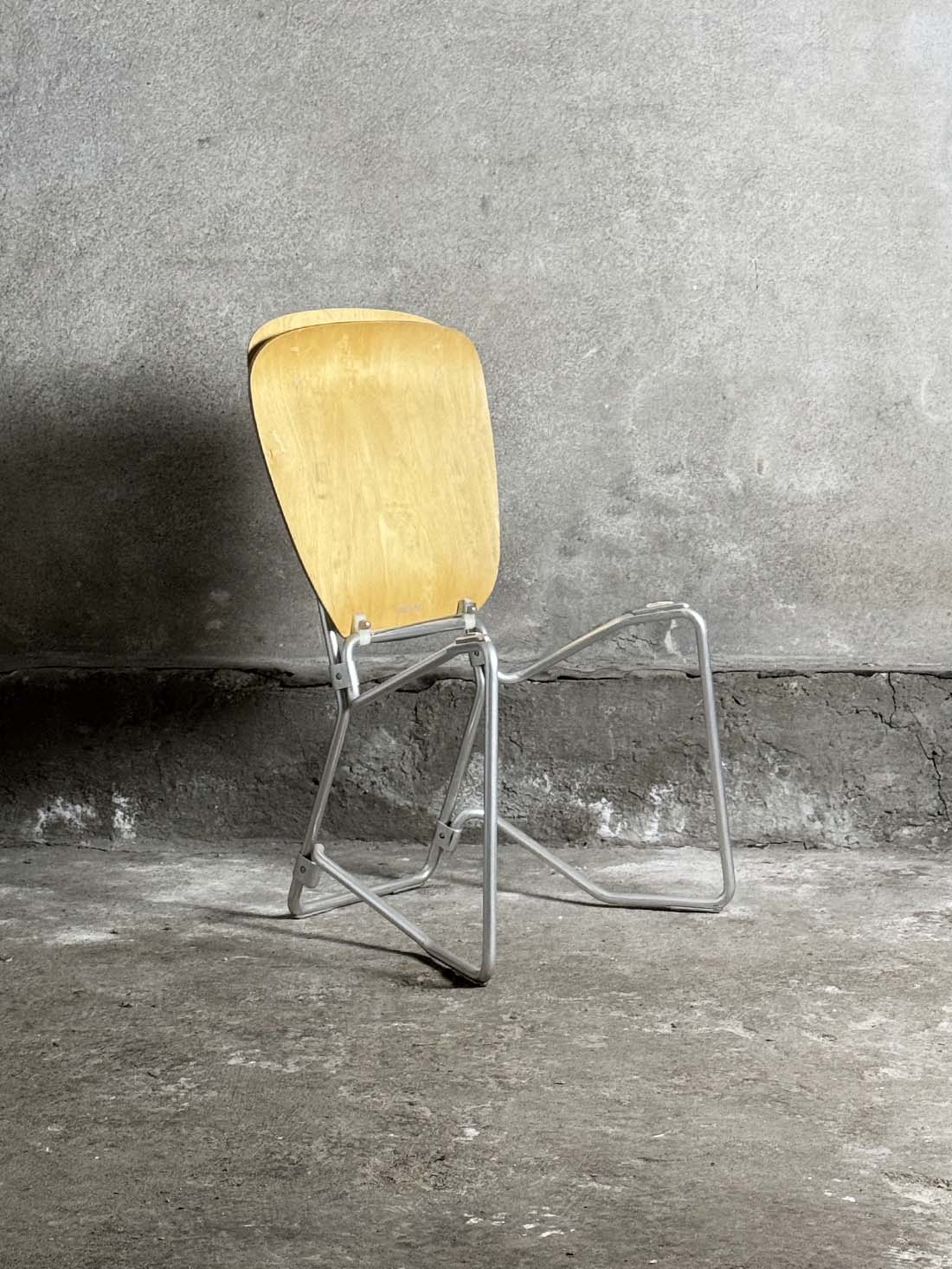 Aluflex vintage Swiss chair krzeslarz 2 folded