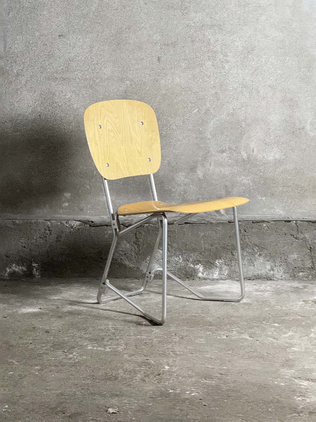 krzesło Aluflex szwajcaria krzeslarz