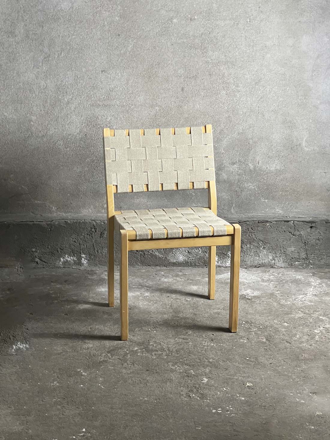 611 – Krzesło Alvara Aalto, krzeslarz