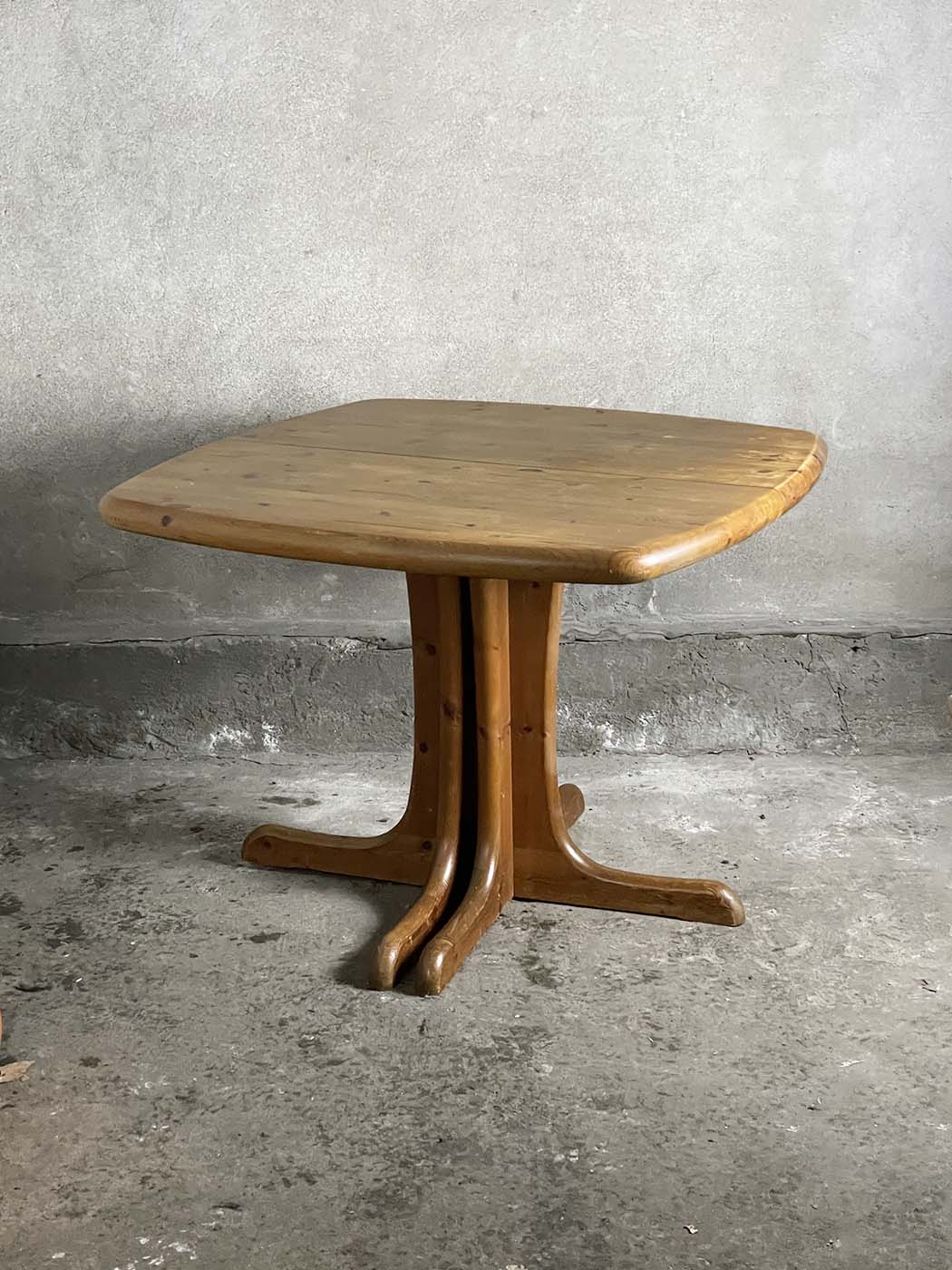 prostokątny stół sosnowy, vintage
