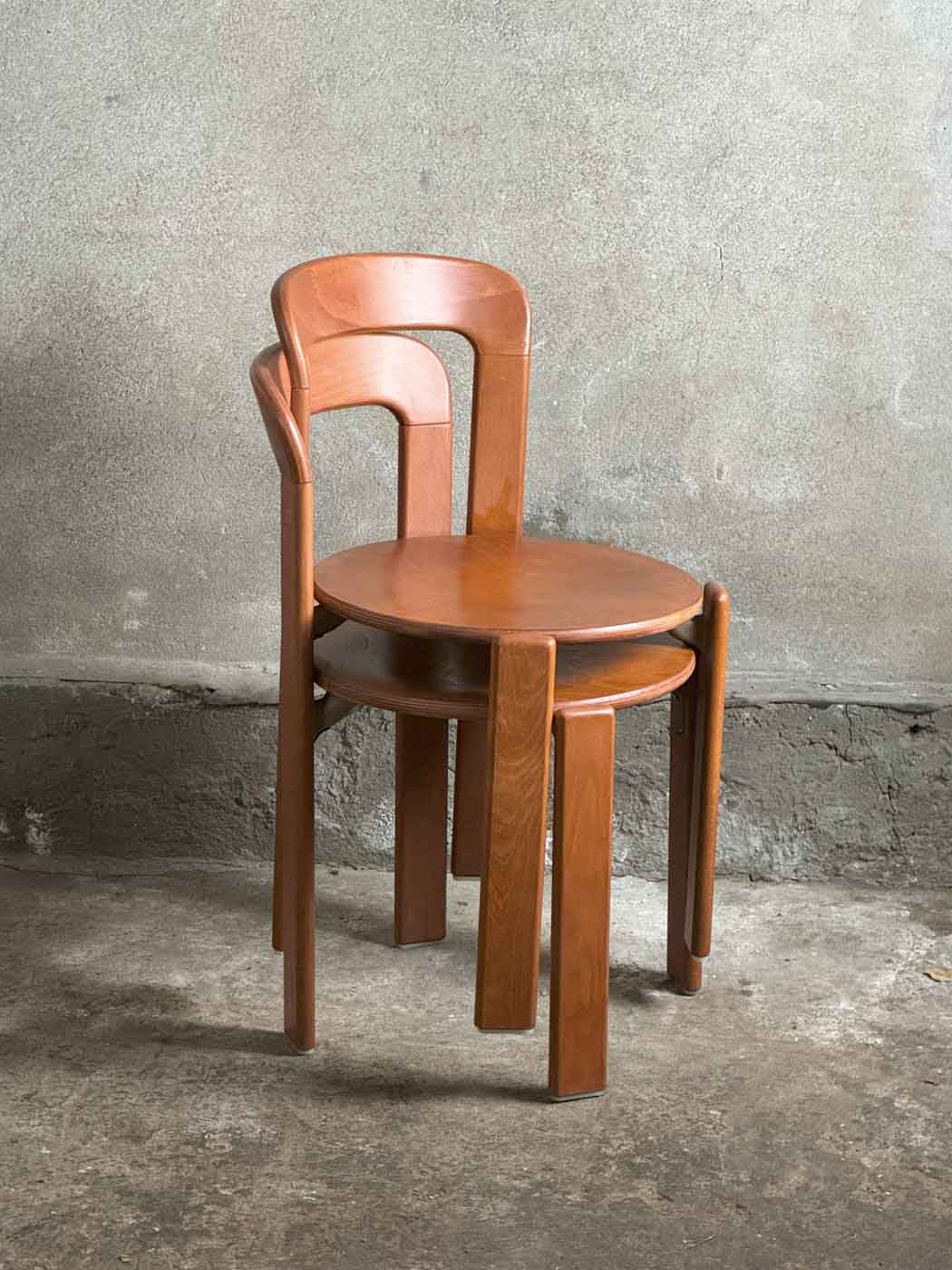Sztaplowane Krzesła Rey 3300 – Praktyczność i Styl