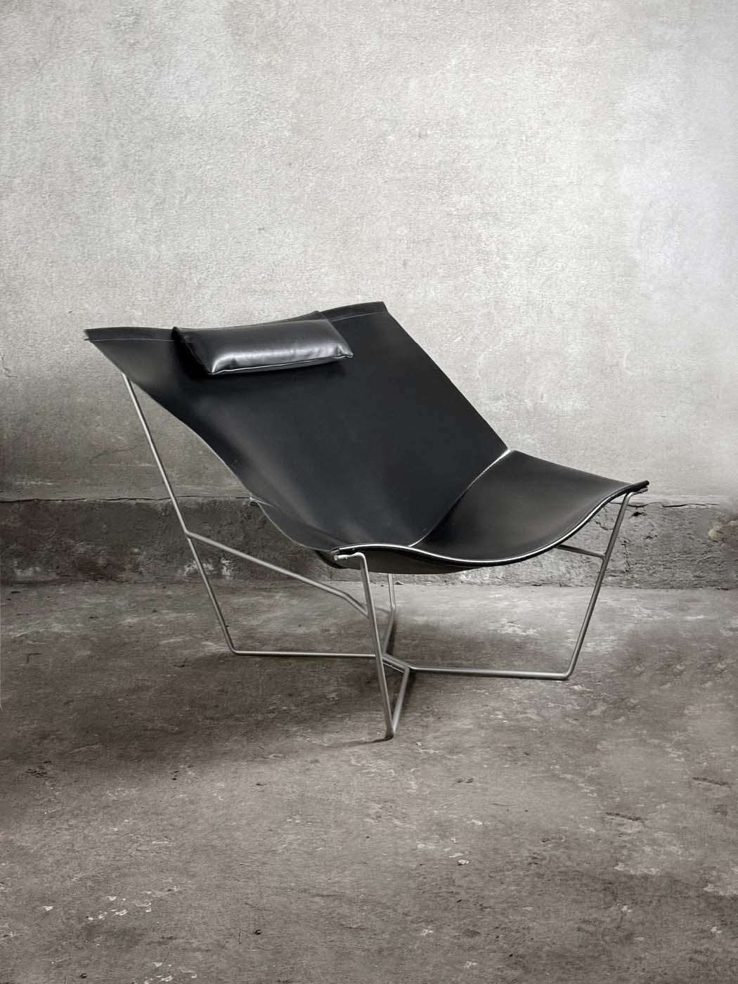 Fotel vintage, zaprojektowany przez Davida Weeks, producent Habitat, sklep krzeslarz.pl