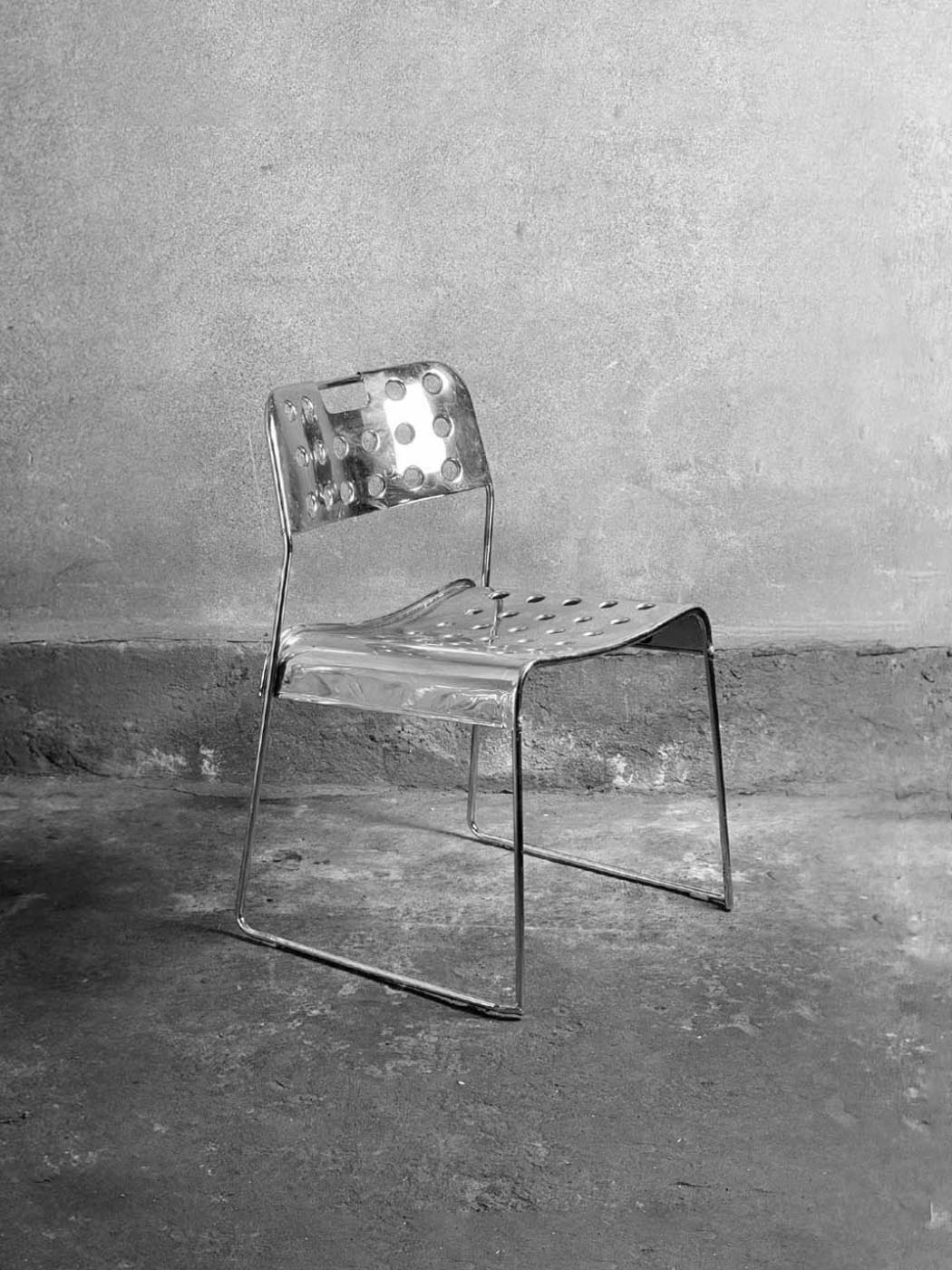 Zielone krzesło Omkstak, Rodney Kinsman, Bieffeplast