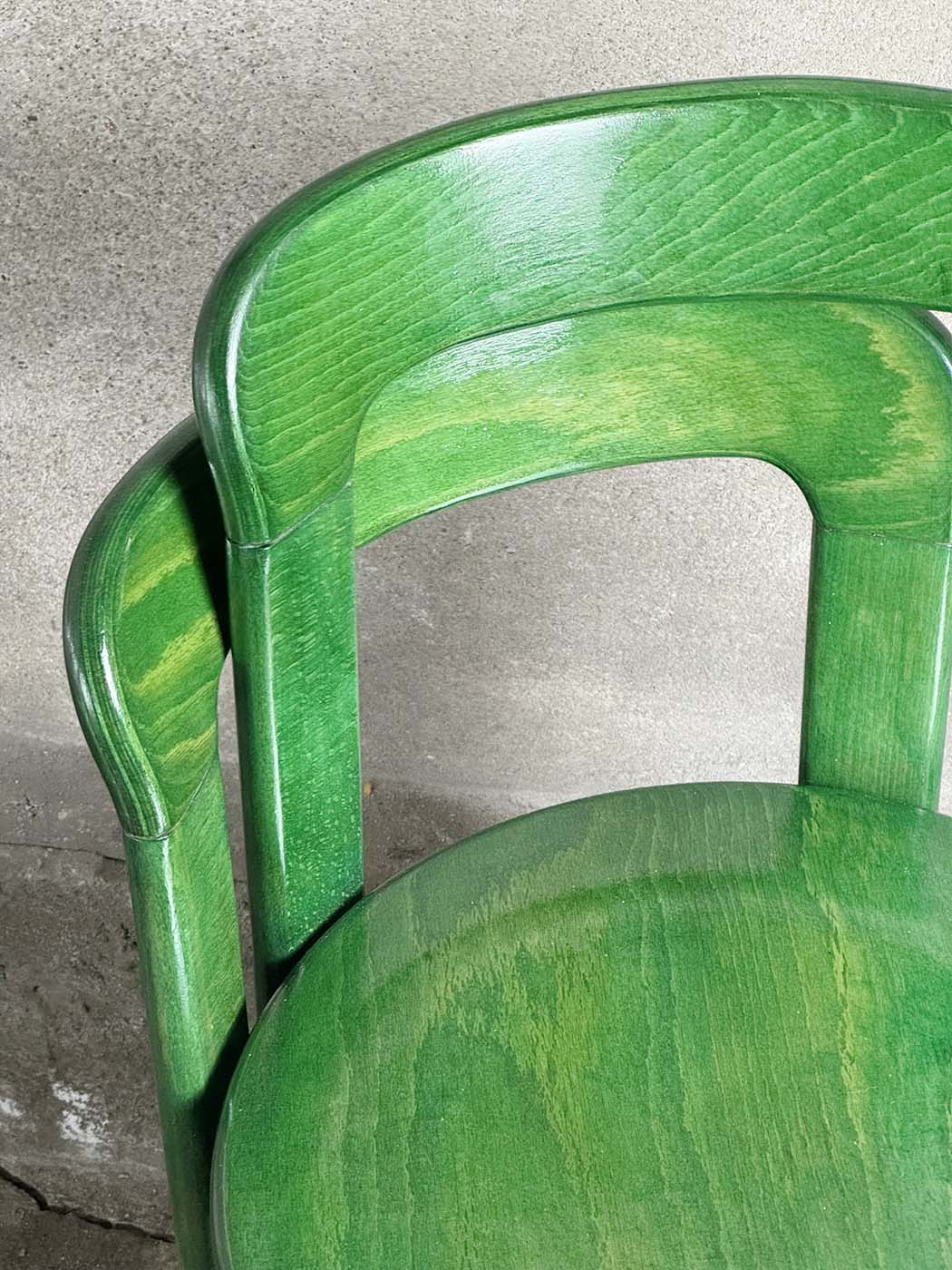 zielone krzesło bruno rey dietiker krzeslarz vintage detal 2