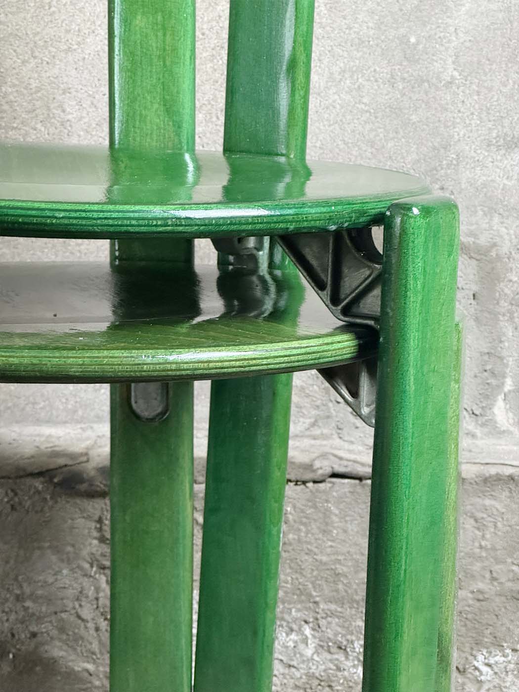 zielone krzesło bruno rey dietiker krzeslarz vintage detal 3