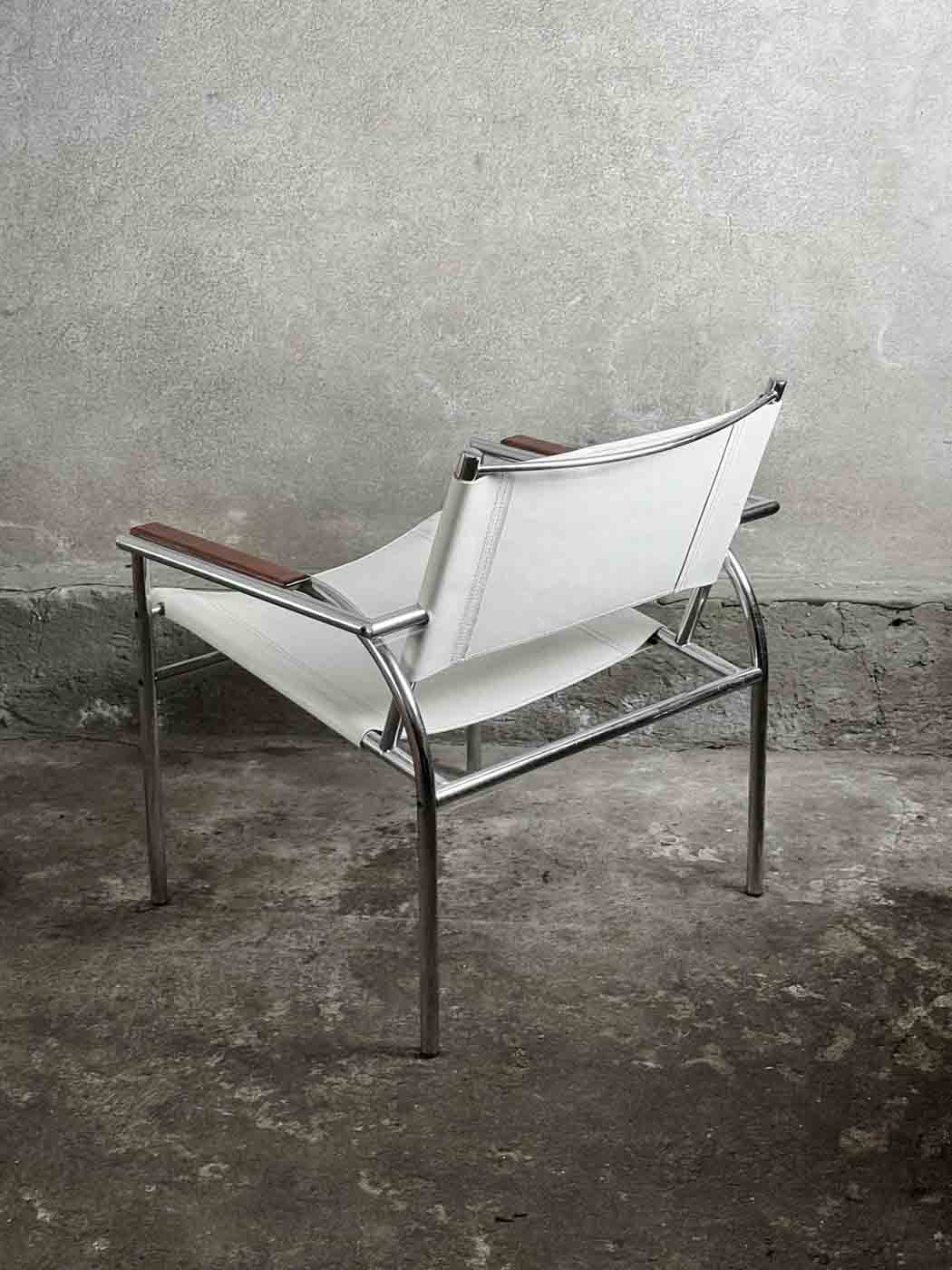 gerard-vollenbrock-gelderland-fotel-bauhaus-vintage- tył