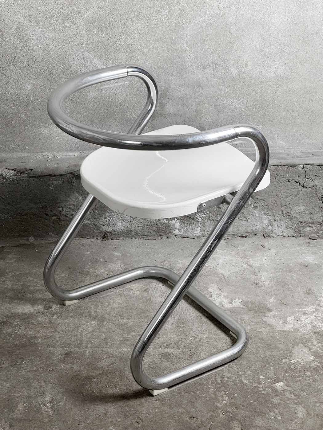 s70 lammhults krzesło krześlarz chrome detal