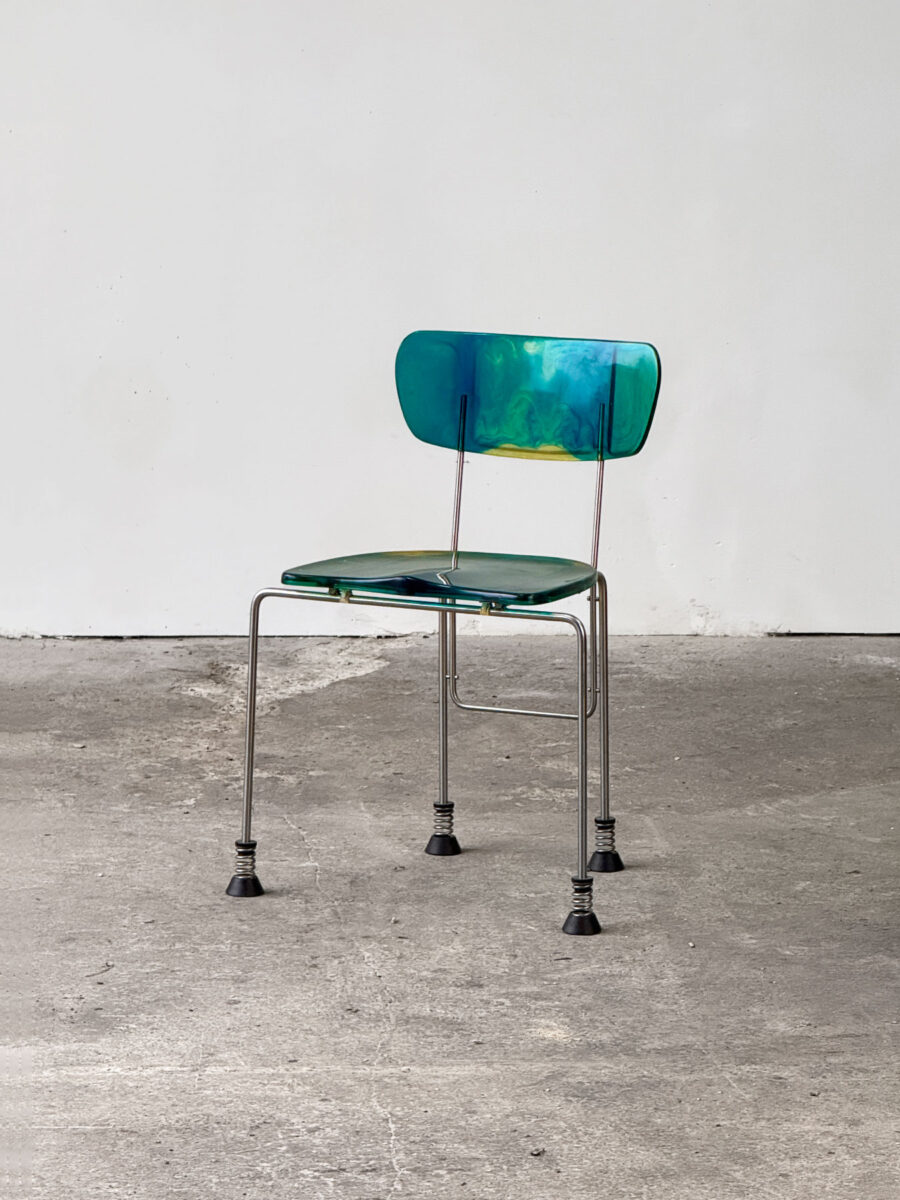 niebieskie krzesło Broadway, Gaetano Pesce, 1993, Bernini