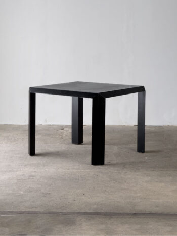 Stół Talete, proj. Pierluigi Ghianda i Gabrielle Regondi, Rosenthal, Niemcy