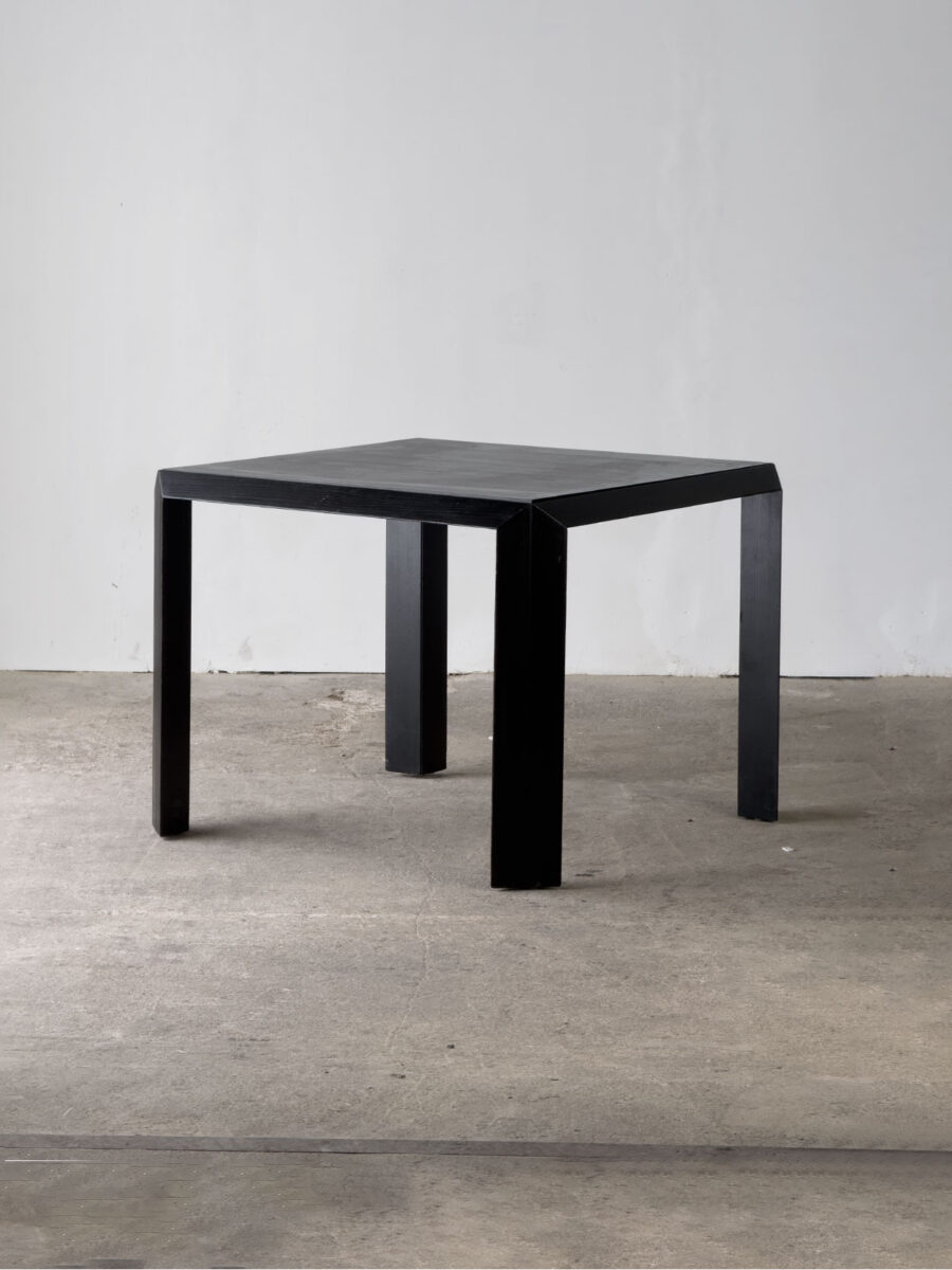 Stół Talete, proj. Pierluigi Ghianda i Gabrielle Regondi, Rosenthal, Niemcy