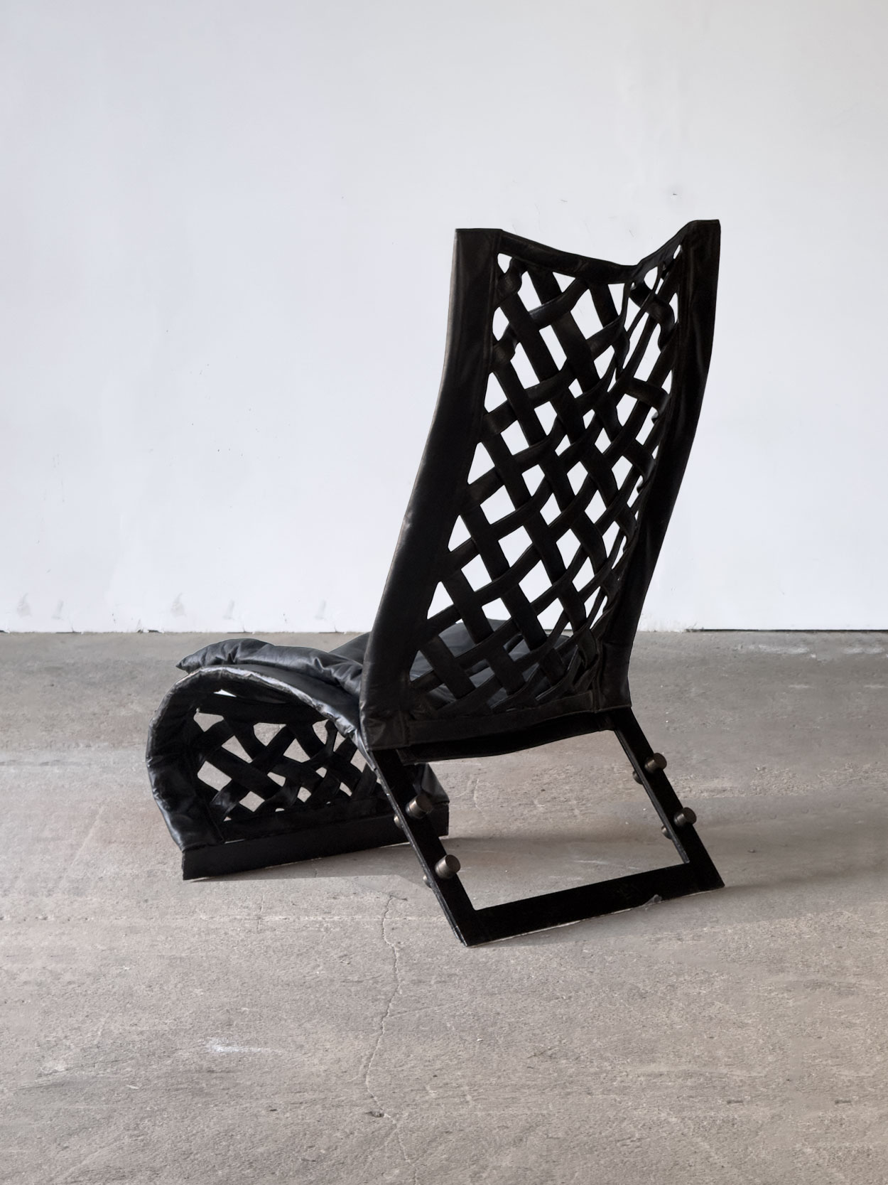 Fotel Marzio Cecchi, widok od tyłu, Studio Most, 1976