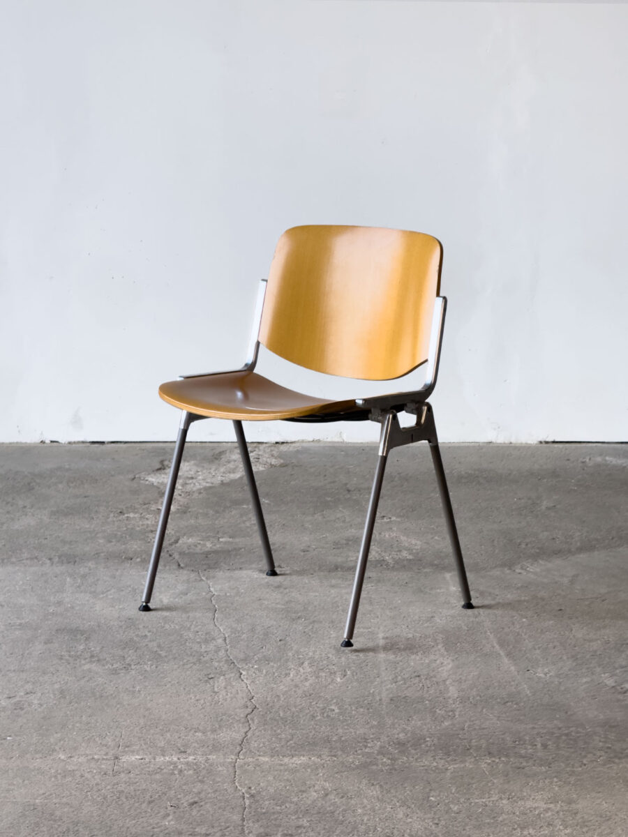 Krzesło DSC 106, proj. Giancarlo Piretti, Castelli, Włochy