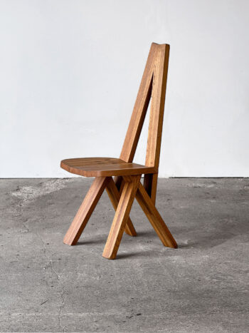 Krzesło S45 „Chlacc” inspirowane projektem Pierre’a Chapo, lite drewno dębowe