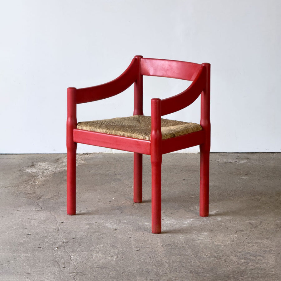 Krzesło Carimate, Vico Magistretti, czerwone, plecione siedzisko