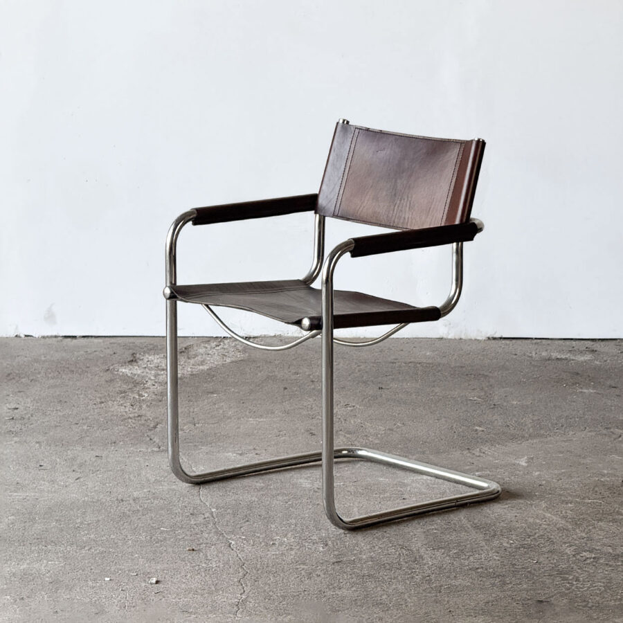 Brązowe krzesło S34, proj. Mart Stam, skórzana tapicerka, chromowana rama