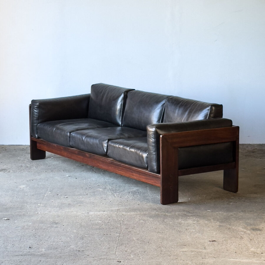 Sofa „Bastiano” z przodu, palisander i skóra naturalna