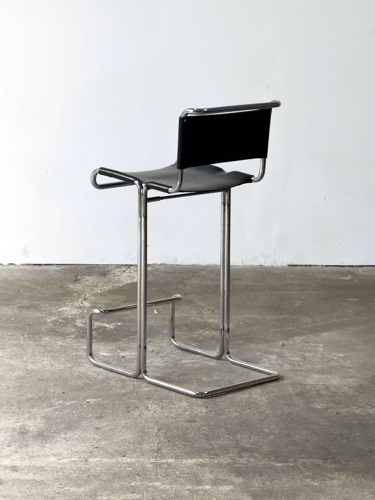 Hoker w stylu Bauhaus, Niemcy