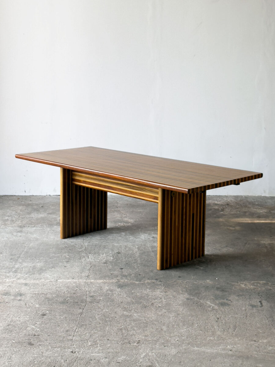 drewniany stół w pasy, Włochy,