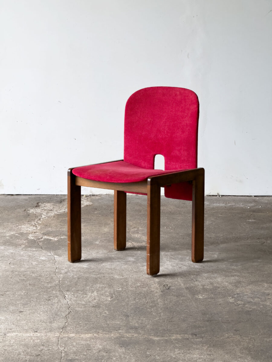 tapicerowane krzesło nr. 121, proj. Afra i Tobia Scarpa, Cassina, Włochy