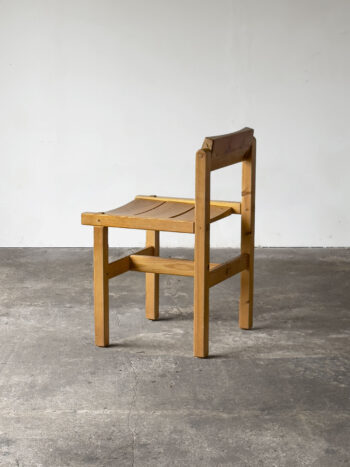 Krzesło Trybo Edvina Helsetha widziane z tyłu