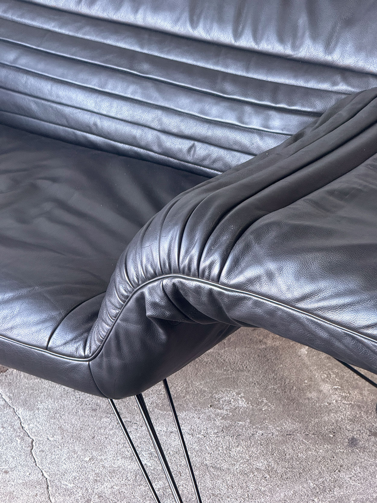 Detal skóry fotela De Sede DS-142