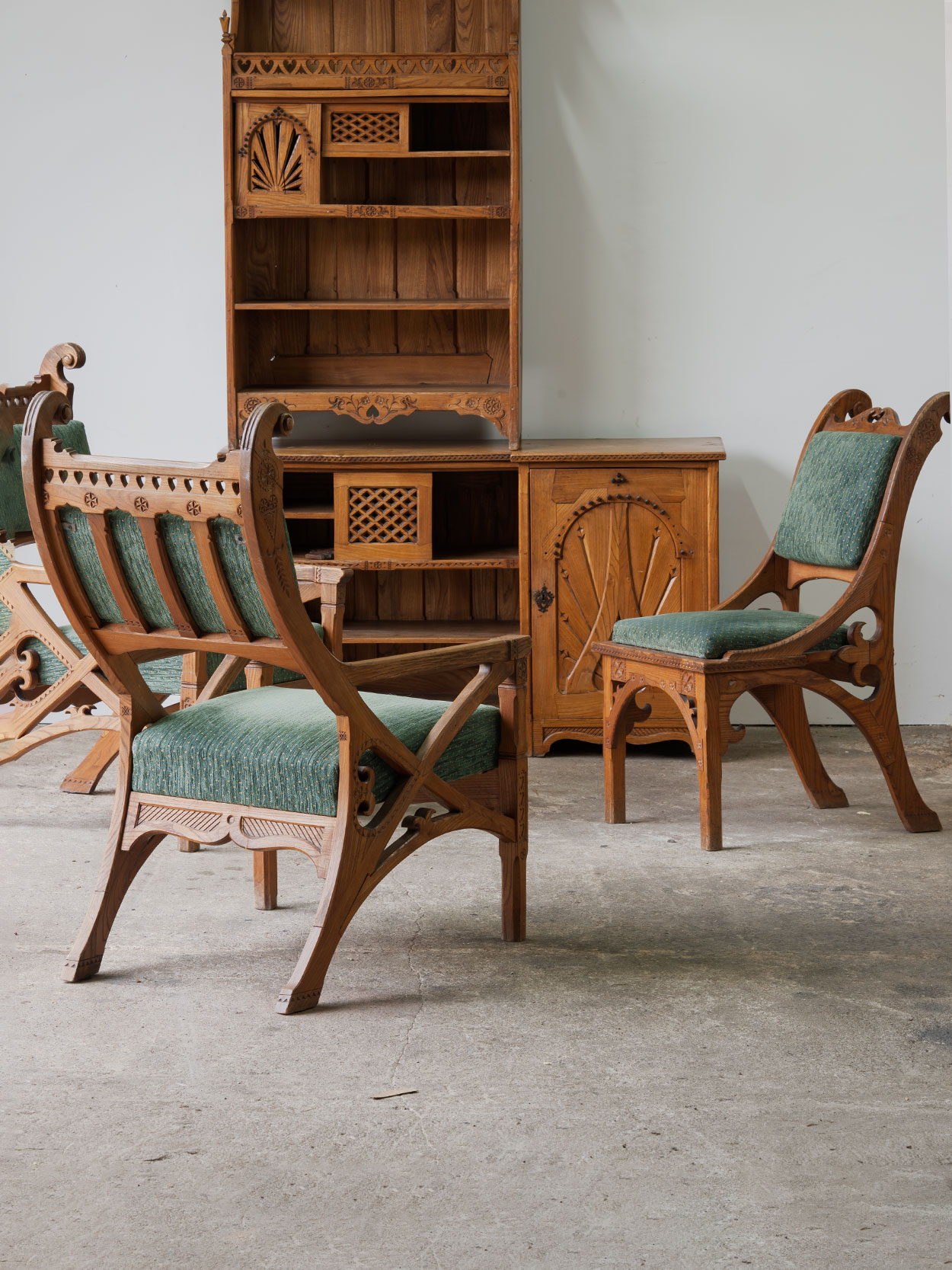 Zestaw mebli zakopiańskich, proj. Stanisław Witkiewicz, Polska