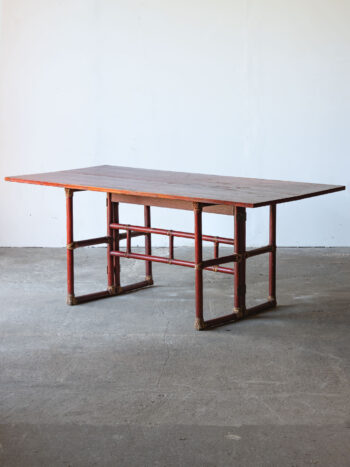 Stół McGuire z rozkładanym blatem widok ogólny