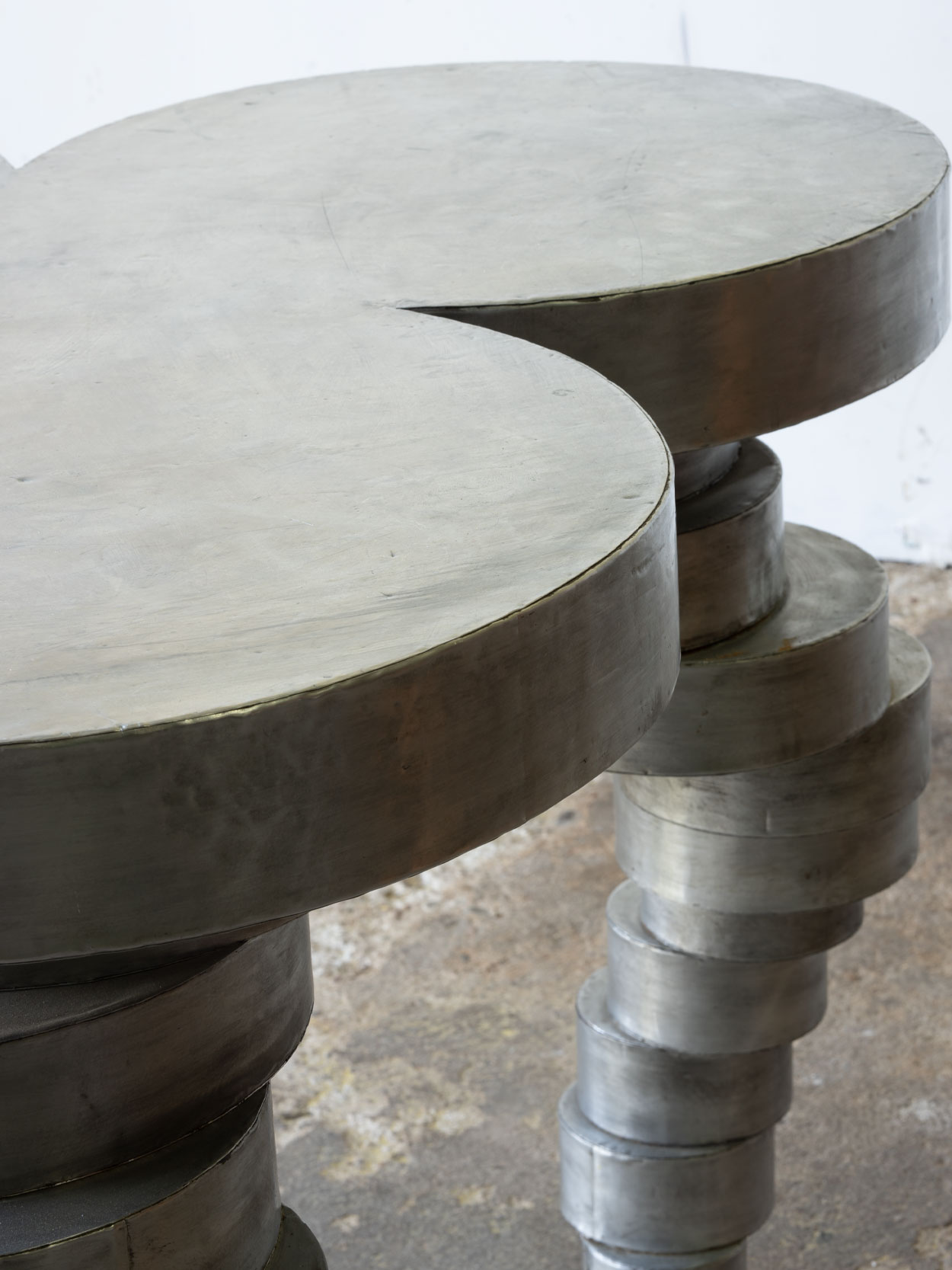 Stół aluminiowy, proj. Maurizio Mori, Włochy - obrazek 4