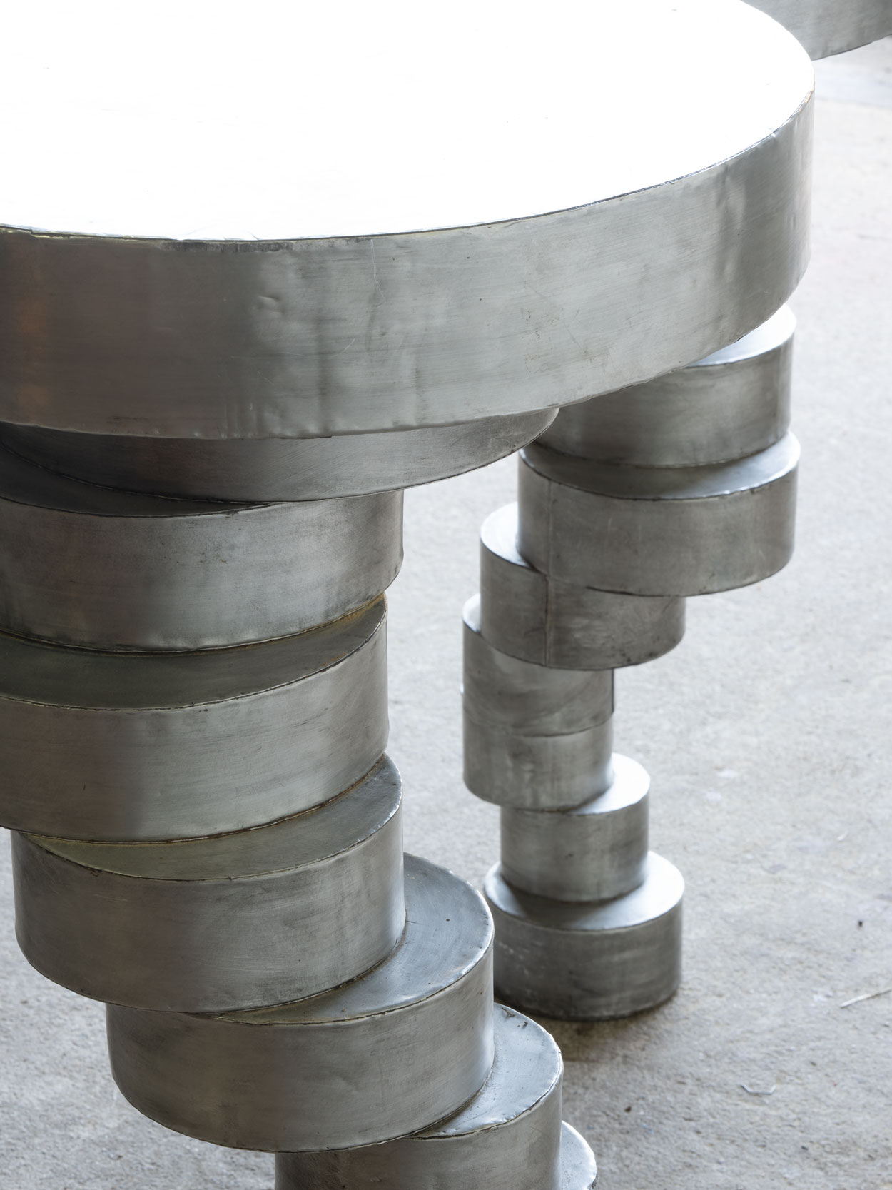 Stół aluminiowy, proj. Maurizio Mori, Włochy - obrazek 3