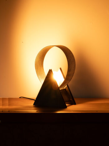 Geometryczna lampa stołowa, Włochy