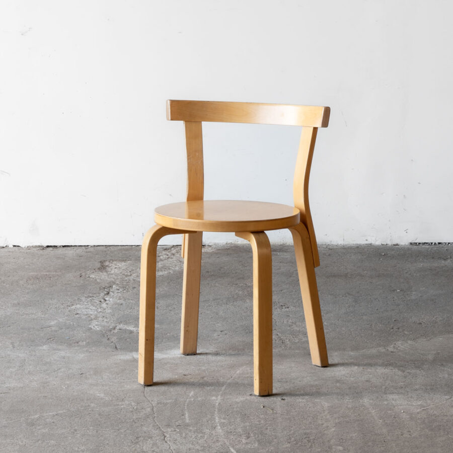 Krzesło nr. 68, proj. Alvar Aalto, Artek, Finalndia
