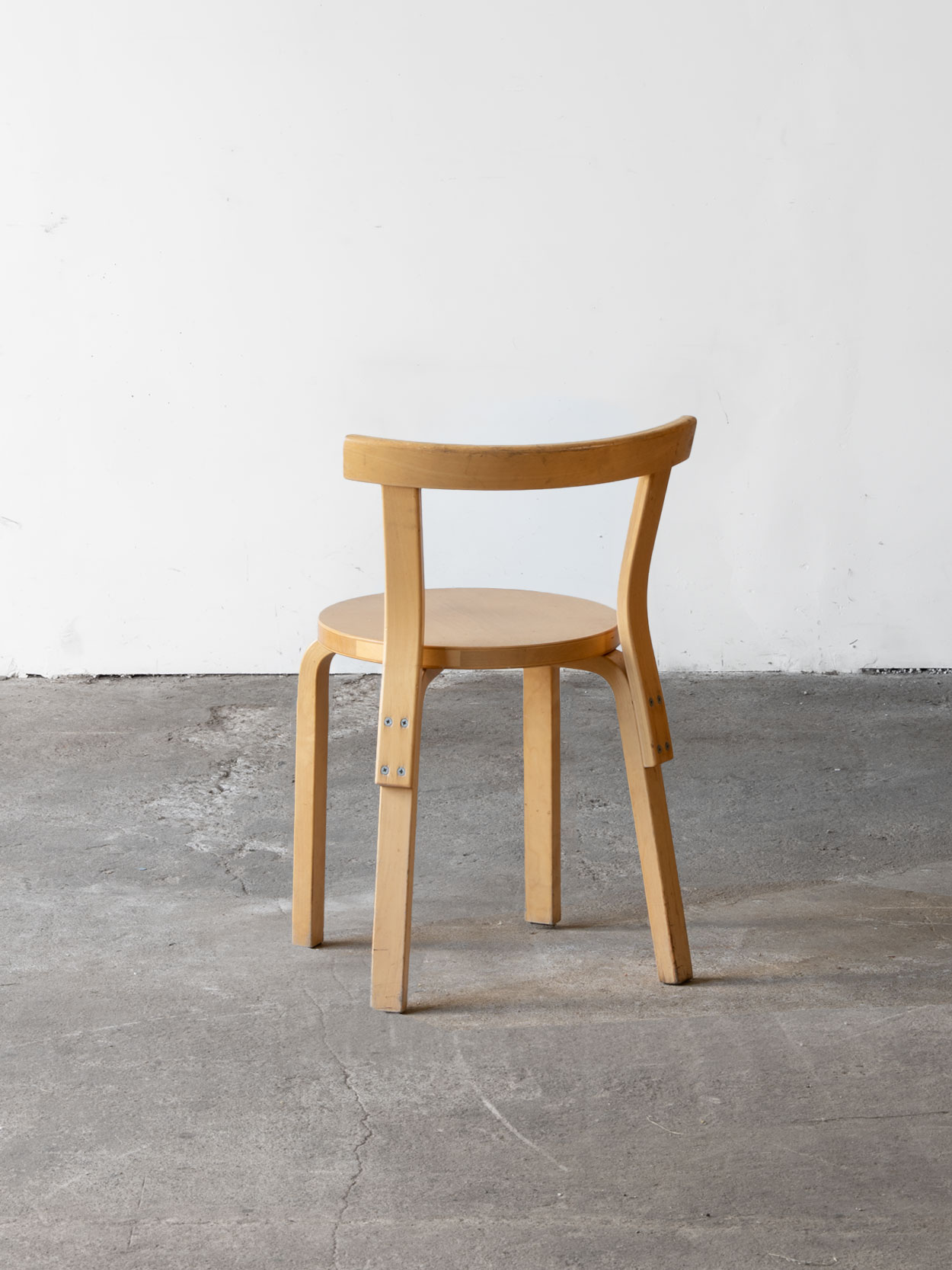 Krzesło nr. 68, proj. Alvar Aalto, Artek, Finalndia