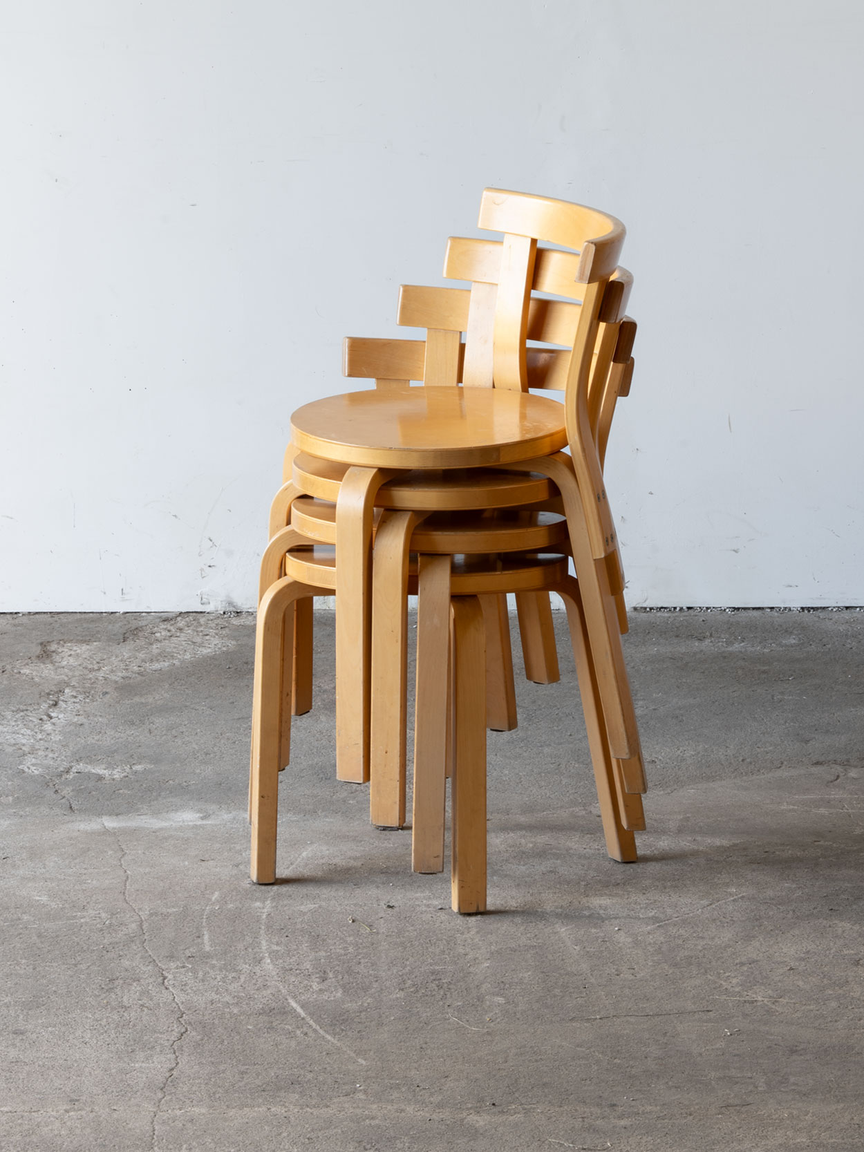 Krzesło nr. 68, proj. Alvar Aalto, Artek, Finalndia - obrazek 3